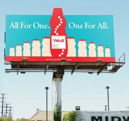 contoh iklan papan reklame minuman yakult